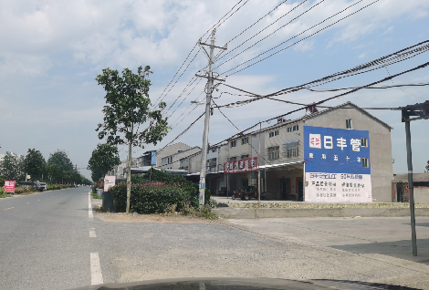 桃园如何能保证墙体广告的醒目性？